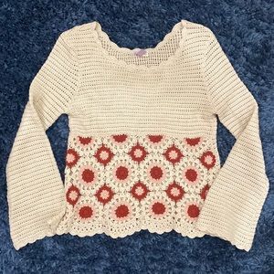 Alta crotchet long sleeve cream design sweater size small